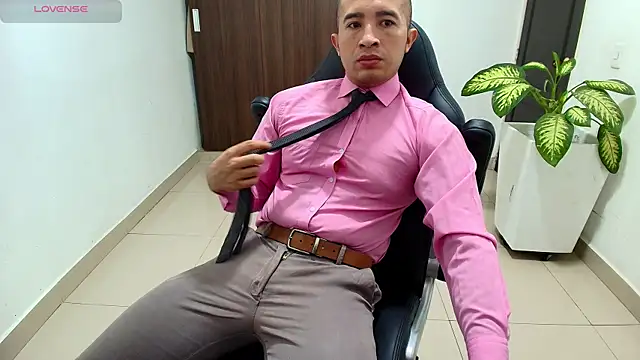 sebastian oconnor77 online show from November 14, 1:01 pm