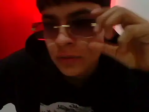 Barrx0018 online show from December 18, 5:42 pm