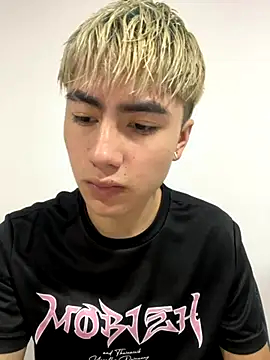 AlexanderCollman online show from December 4, 8:49 pm