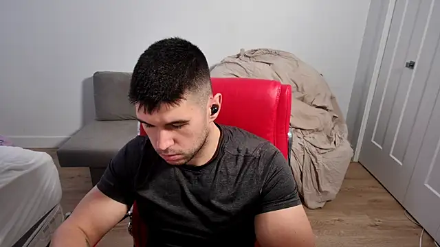 Sand0w online show from November 24, 7:15 pm