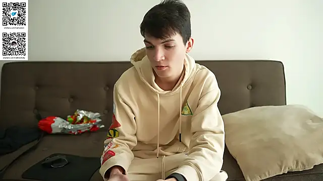 MattyandAiden online show from March 8, 4:55 pm