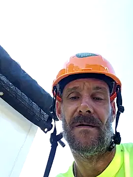 Hungwell1515 online show from July 2, 1:39 pm