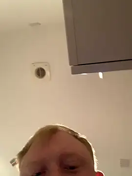 hornymax98 online show from October 6, 1:43 am