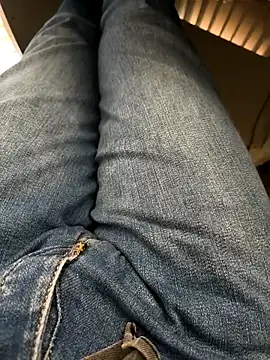 Snapshot of Ersin_meral chatting on September 13, 10:05 am Ersin meral online show from September 13, 10:05 am