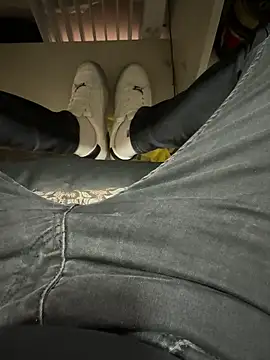 Snapshot of Ersin_meral chatting on September 8, 2:49 pm Ersin meral online show from September 8, 2:49 pm