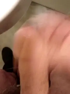 69dagosto online show from October 25, 3:52 am