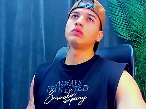 rocoo santos online show from April 18, 9:00 am