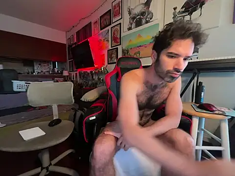 Pupscritch online show from April 14, 1:43 pm