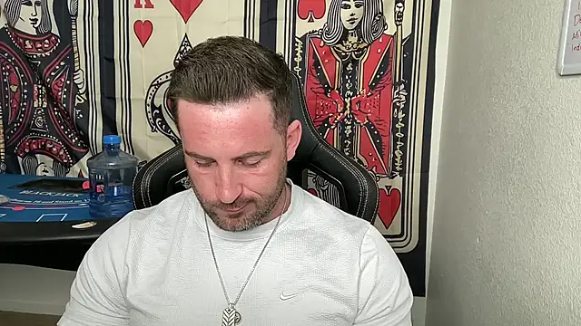 brettmycles28 online show from February 3, 8:03 pm