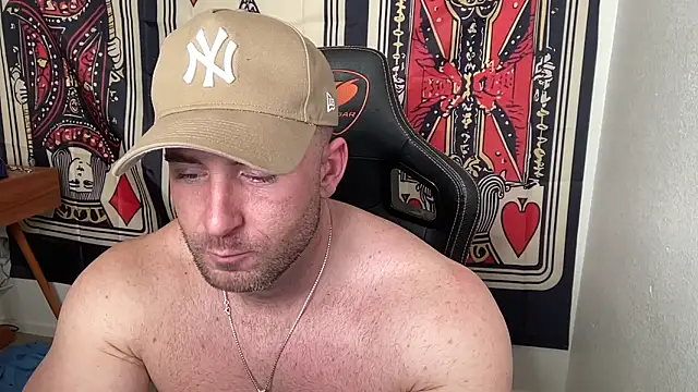 brettmycles28 online show from December 21, 3:14 am