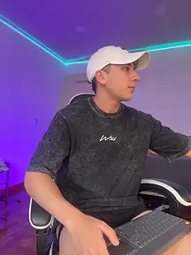 Casper   kyy online show from November 30, 6:43 pm