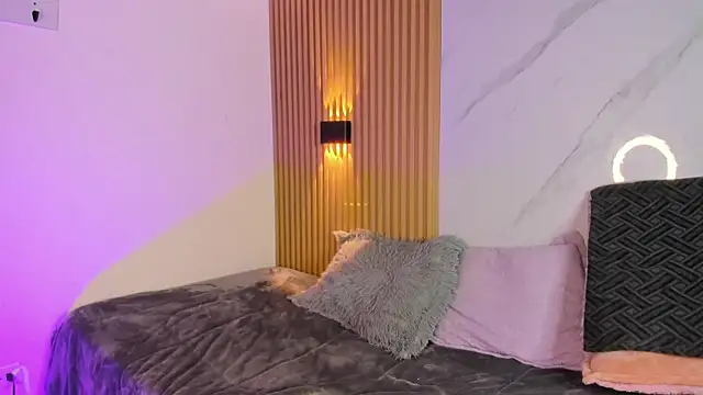 imtammy lynn  online show from April 9, 11:38 am