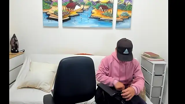 alex-golden online show from September 18, 1:35 pm