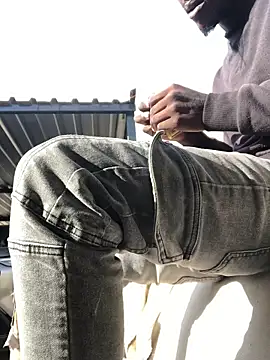 cuminsidebby online show from April 15, 6:24 am