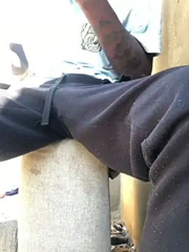 cuminsidebby online show from April 5, 7:38 am