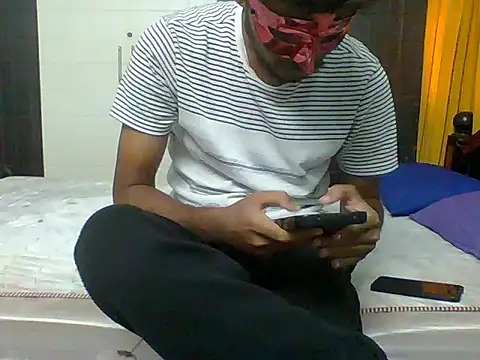 Snapshot of Naughty_Boy_Telugu chatting on September 29, 9:41 am Naughty Boy Telugu online show from September 29, 9:41 am