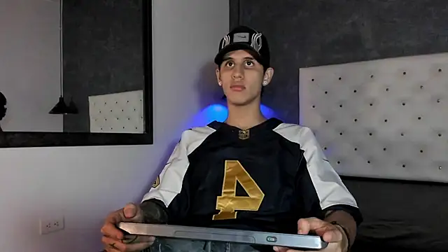  realwav online show from November 22, 4:23 am