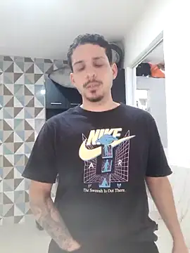 Snapshot of branquintatto chatting on October 3, 8:14 pm branquintatto online show from October 3, 8:14 pm