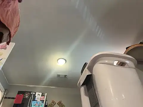 bearcub300 online show from November 9, 9:19 pm