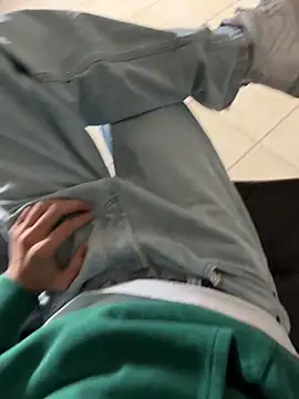 Manu97k online show from October 13, 2:56 pm