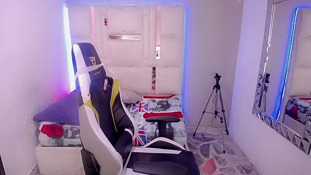 Stein  online show from November 21, 9:14 pm