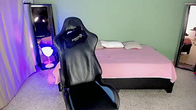 Stein  online show from October 23, 1:03 pm