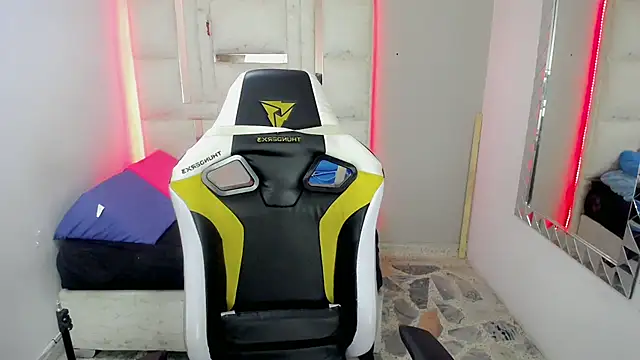 Stein  online show from November 26, 9:18 pm