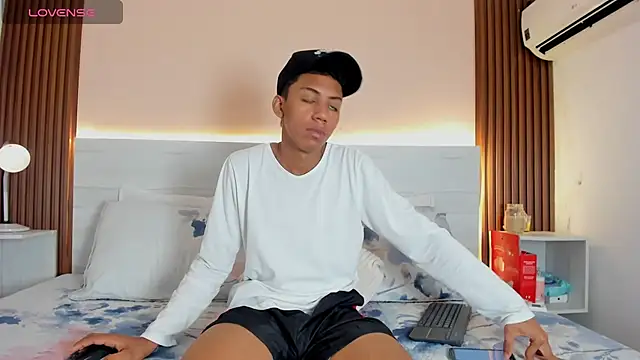 Brunette  boy online show from September 14, 3:41 am