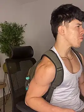 Snapshot of MaxCooper1 chatting on September 17, 9:05 pm MaxCooper1 online show from September 17, 9:05 pm