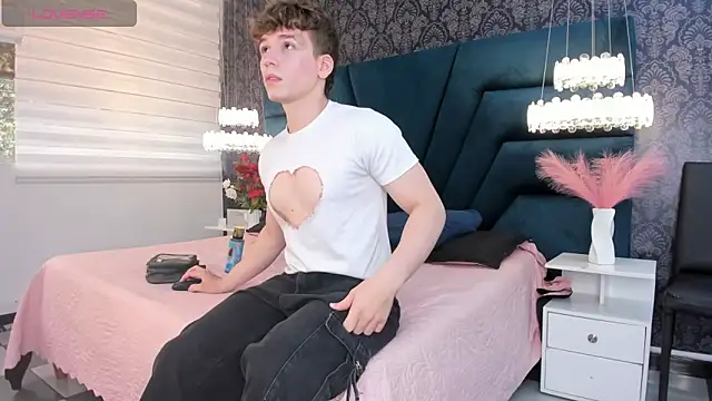 TaylerWhite online show from May 29, 12:48 pm