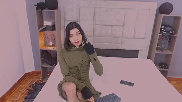 Atley Dolly online show from June 19, 10:47 pm