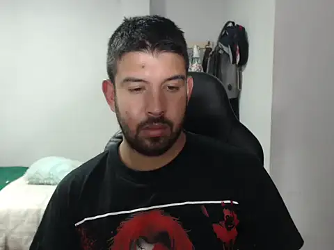 Axel11113 online show from November 18, 2:37 am