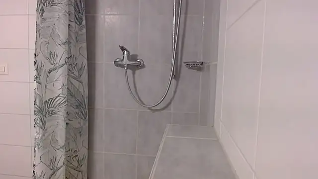 Hijuga online show from October 21, 4:10 pm