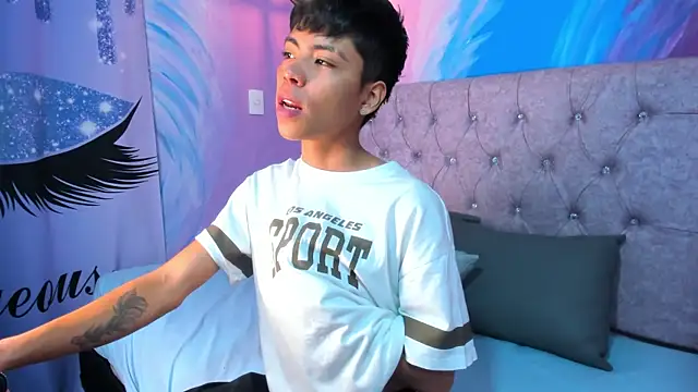 MaxiWildd online show from February 9, 12:32 pm