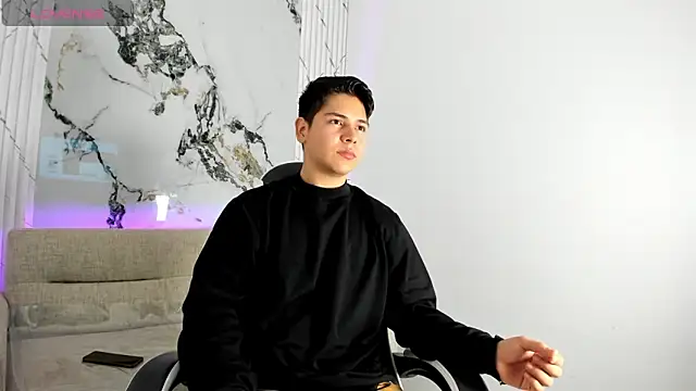 Snapshot of Asta_Black chatting on October 14, 10:28 pm Asta Black online show from October 14, 10:28 pm