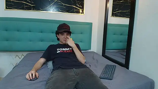 dia fax18 online show from October 20, 8:02 pm