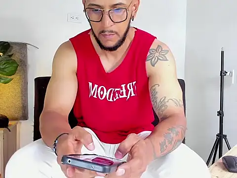 Edy coltt online show from October 12, 2:22 pm