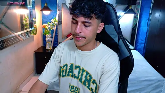 Alan Del Reyx online show from February 26, 2:35 am