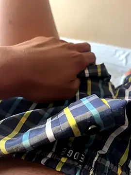 A Damn Hard Cock online show from November 7, 7:56 am