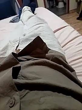 Hugopingonasa2024 online show from February 14, 1:33 am