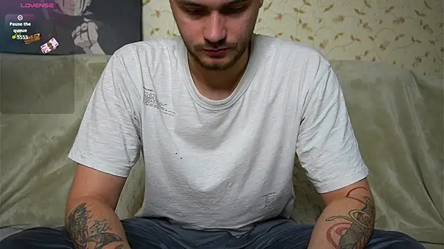 johnstoneisland online show from November 16, 9:55 am