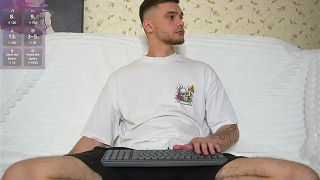 johnstoneisland online show from June 5, 12:44 pm