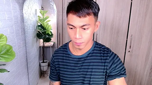 Snapshot of PinooyMilker chatting on October 6, 3:22 am PinooyMilker online show from October 6, 3:22 am