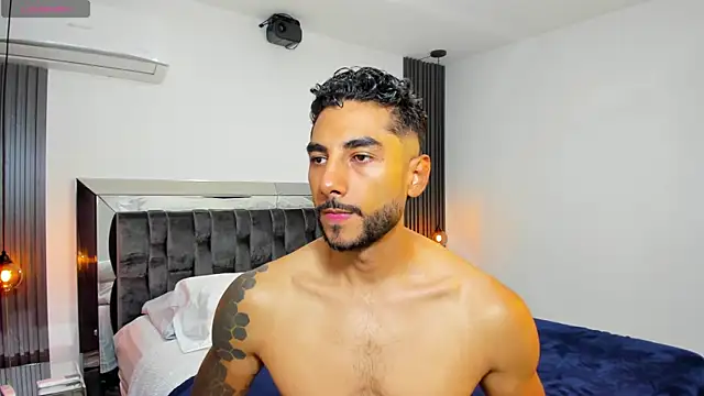 MARC THOMPSON  online show from September 12, 11:49 pm