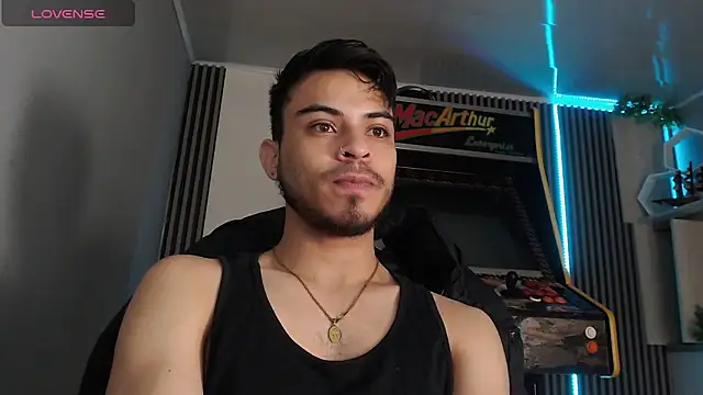 Bastian MCcormick online show from November 4, 1:01 pm