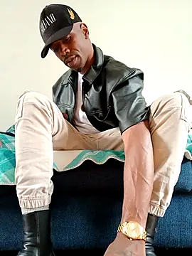 lathadon online show from July 26, 8:50 pm
