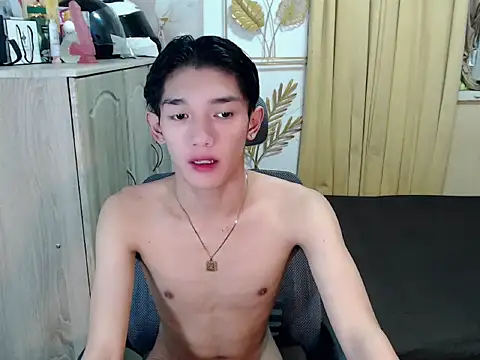 urasian john18 online show from July 10, 1:03 pm