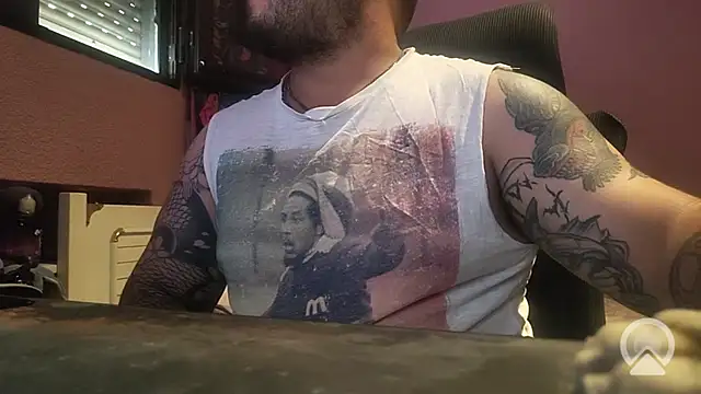 AdriMadriZZ online show from July 2, 7:47 am