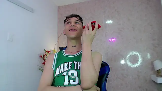 Snapshot of AustinPrice chatting on October 8, 10:36 pm AustinPrice online show from October 8, 10:36 pm