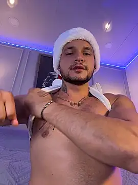 Marco Vega online show from December 17, 8:04 pm